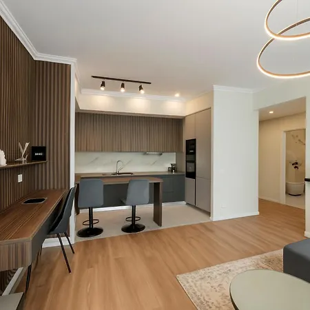 Hotel One66 - Luxury