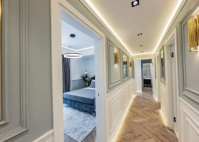 Hotel One66 - Luxury 3*