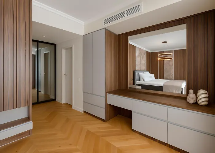 Hotel One66 - Luxury 3*