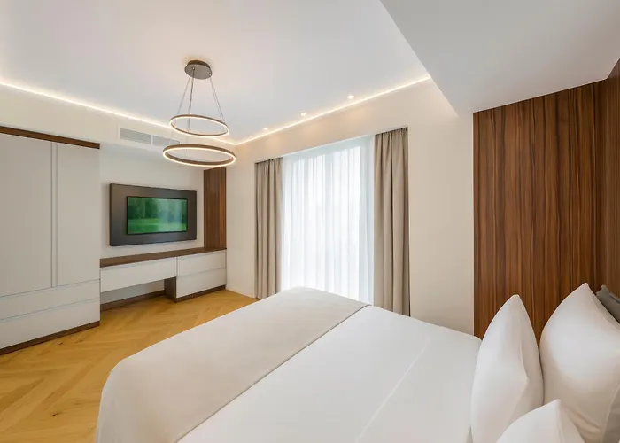 Hotel One66 - Luxury