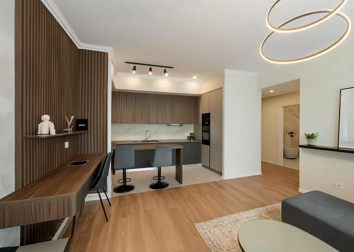 Hotel One66 - Luxury